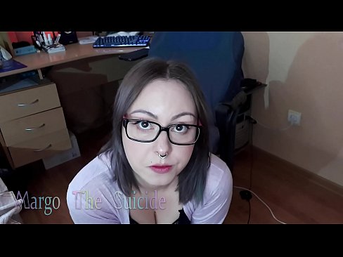 ❤️ Seksi djevojka s naočalama duboko siše dildo na kameri Jebanje na hr.killvs.top ﹏